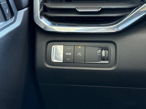 Used 2024 GMC Acadia Elevation FWD image 41
