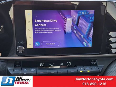 Used 2025 Toyota Camry SE image 20