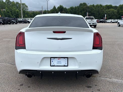Used 2023 Chrysler 300 C RWD image 4