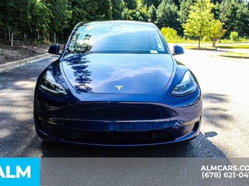 Used 2023 Tesla Model Y Long Range AWD/4WD image 9