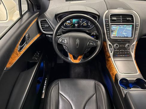 Used 2016 Lincoln MKX Reserve w/ Technology Package AWD/4WD image 19