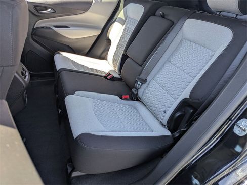 Used 2023 Chevrolet Equinox LT image 27