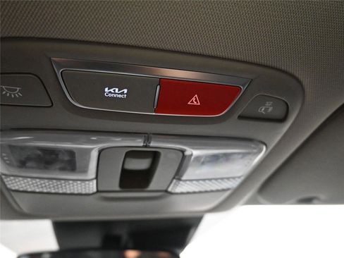 Used 2024 Kia Telluride S w/ S Sunroof Package image 19