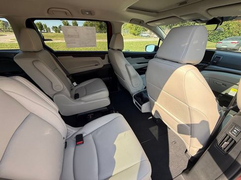 Used 2026 Honda Odyssey EX-L image 38