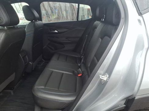 Used 2024 Buick Envista Sport Touring w/ Convenience I Package image 9