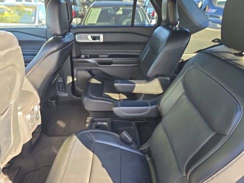 Used 2020 Ford Explorer Limited image 13