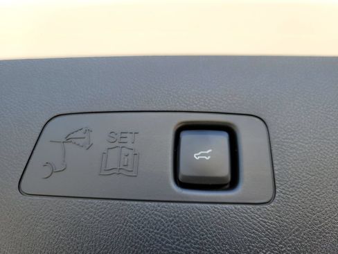 Certified 2022 Lincoln Corsair Reserve w/ Sport Package AWD/4WD image 7