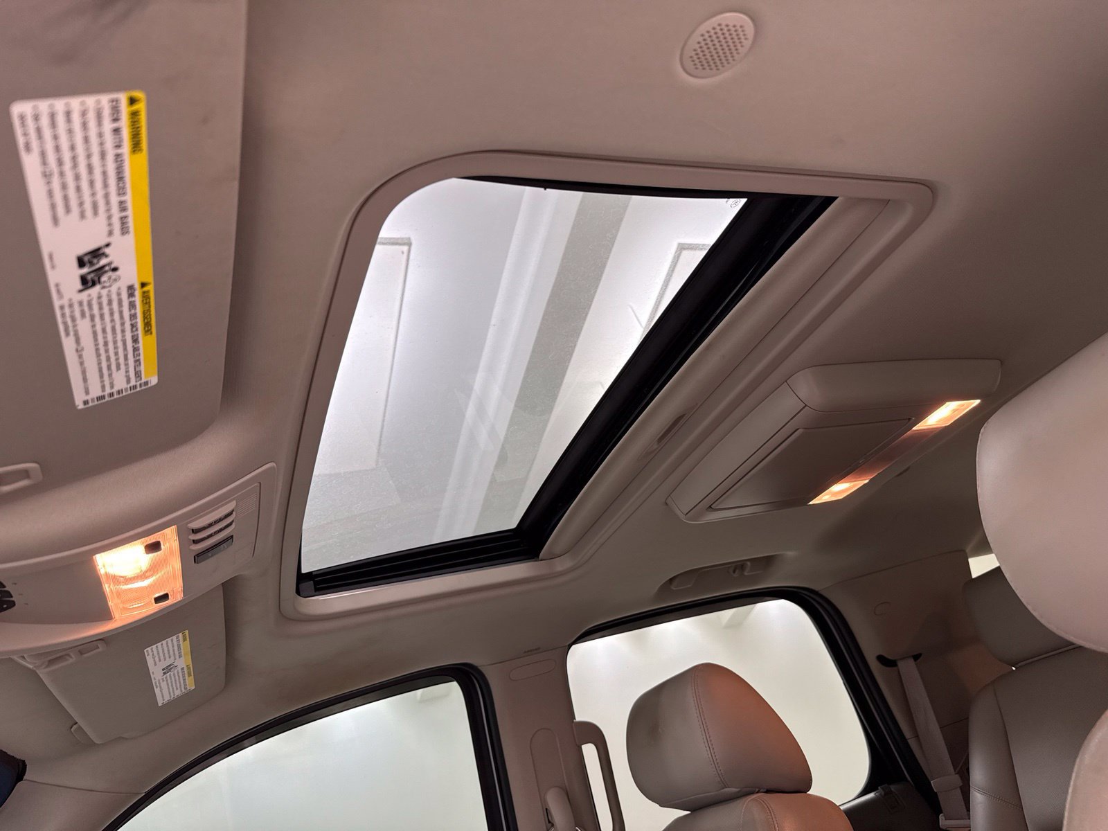 Used 2012 Chevrolet Tahoe LTZ AWD/4WD image 15