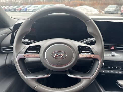 Used 2023 Hyundai Elantra SEL w/ Convenience Package image 22