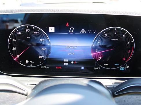Used 2025 Mercedes-Benz GLS 580 4MATIC image 22