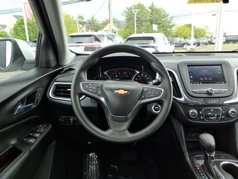 Used 2022 Chevrolet Equinox LT AWD/4WD image 15