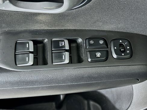 Used 2017 Kia Soul image 15