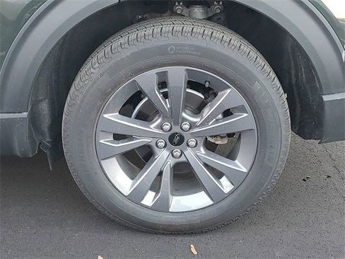 Certified 2023 Ford Explorer XLT w/ Equipment Group 202A image 5