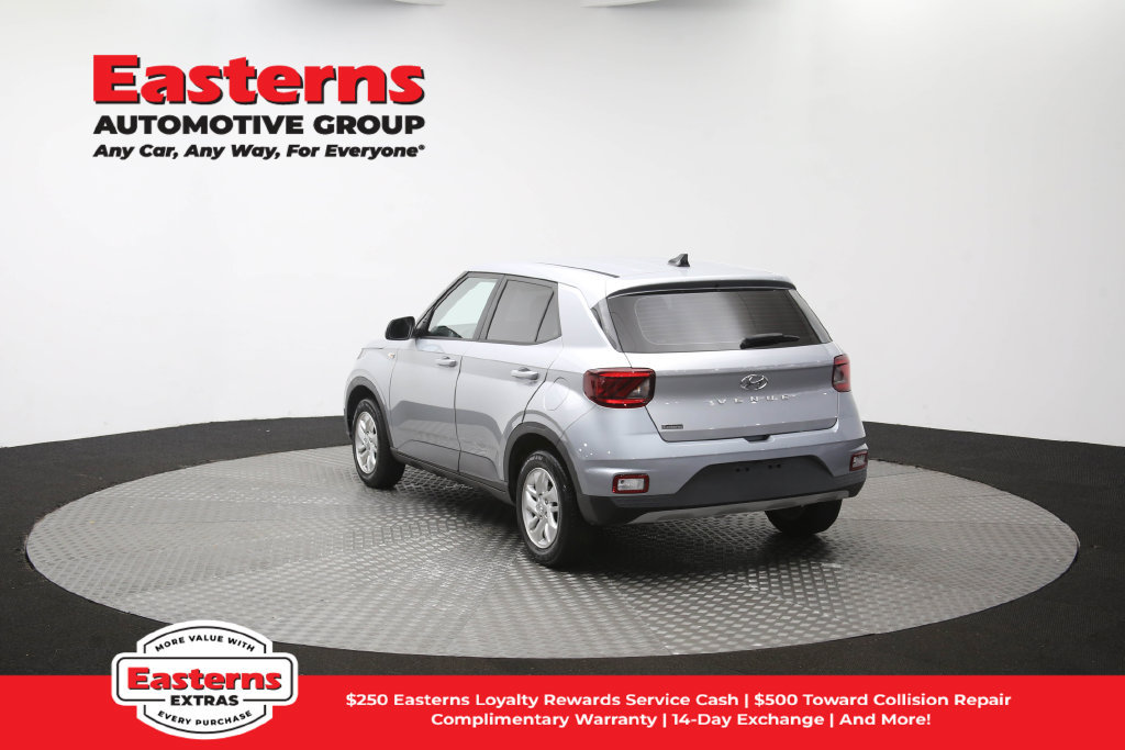 Used 2022 Hyundai Venue SE FWD image 66