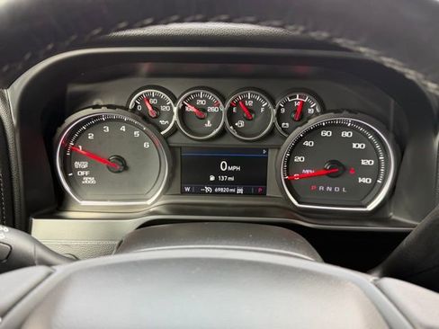 Used 2021 Chevrolet Silverado 1500 LT AWD/4WD image 35