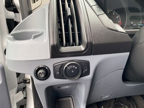 Used 2019 Ford Transit 150 XLT image 14