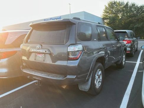 Used 2019 Toyota 4Runner SR5 Premium RWD image 7