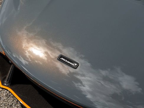Used 2021 McLaren Elva RWD image 25