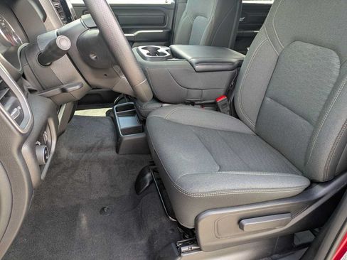 New 2026 RAM 1500 Express AWD/4WD image 14