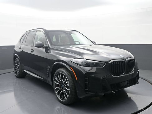 New 2026 BMW X5 xDrive50e w/ M Sport Package AWD/4WD image 3