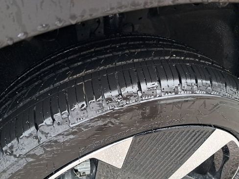 New 2026 Nissan Kicks SR w/ Cold Weather Package image 29