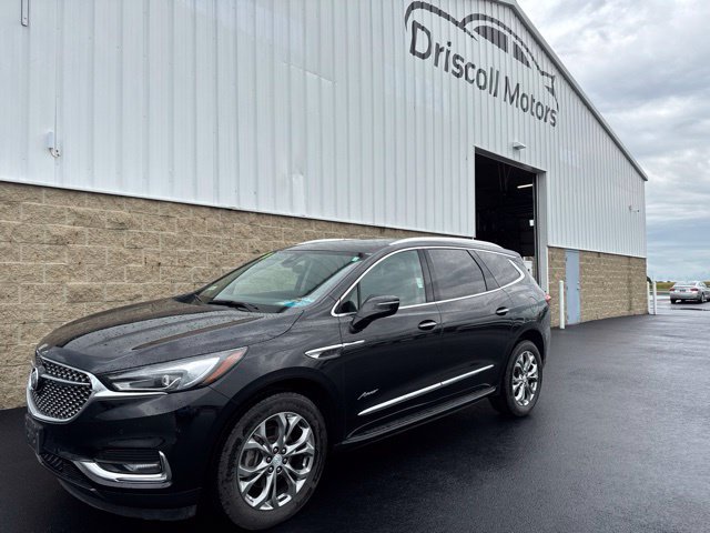 Used 2018 Buick Enclave Avenir w/ Avenir Technology Package AWD/4WD image 2