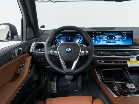 New 2026 BMW X5 xDrive40i w/ Executive Package image 17