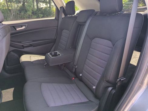 Certified 2024 Ford Edge SE image 14