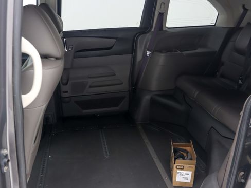 Used 2015 Honda Odyssey EX-L image 22