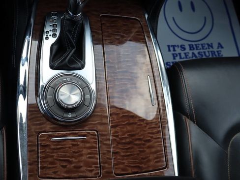 Used 2020 Nissan Armada SL w/ Premium Package image 22