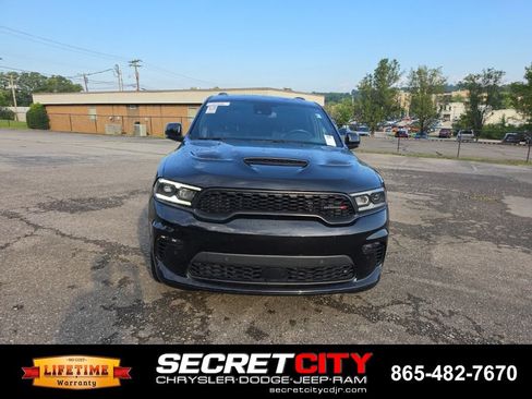 Used 2023 Dodge Durango R/T AWD/4WD image 2