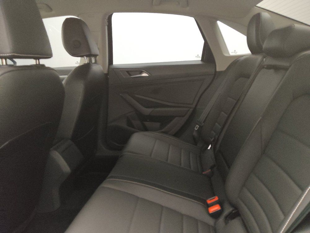 Used 2024 Volkswagen Jetta SE FWD image 18