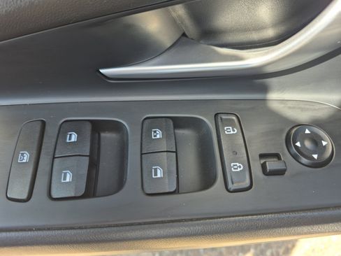 Used 2023 Hyundai Elantra SEL w/ Cargo Package FWD image 15