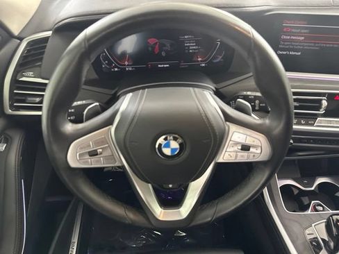 Used 2022 BMW X7 xDrive40i w/ Premium Package AWD/4WD image 23
