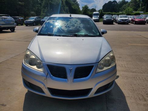 Used 2010 Pontiac G6 Sedan FWD image 2