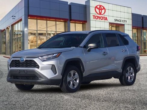 Used 2024 Toyota RAV4 LE AWD/4WD image 2