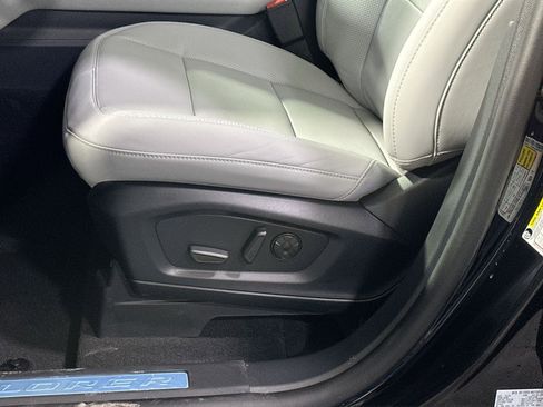 New 2026 Ford Explorer Platinum w/ LUX Leather Package image 14