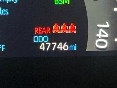 Used 2024 Toyota RAV4 XLE FWD image 4