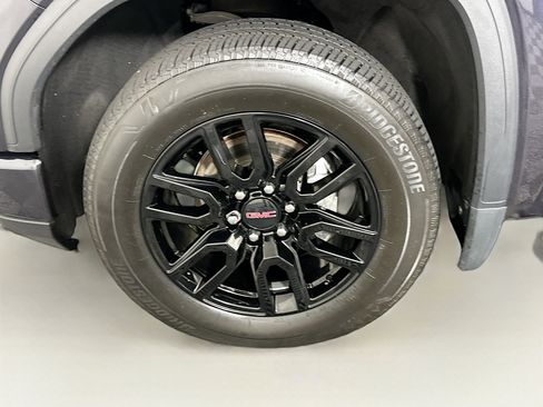 Used 2023 GMC Sierra 1500 Elevation AWD/4WD image 11