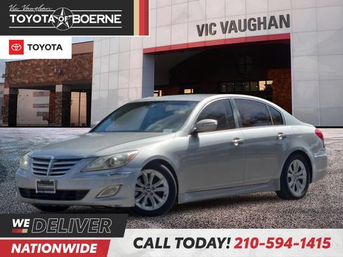 Used 2012 Hyundai Genesis 3.8 RWD image 1