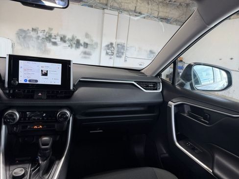 Used 2025 Toyota RAV4 LE image 34