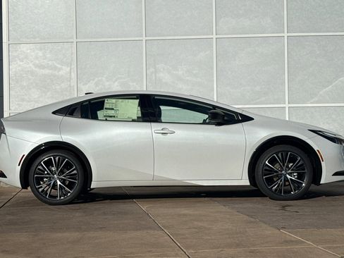 New 2026 Toyota Prius Limited image 3