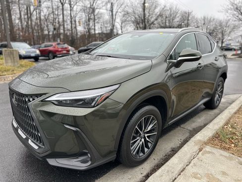 Used 2024 Lexus NX 250 FWD image 3