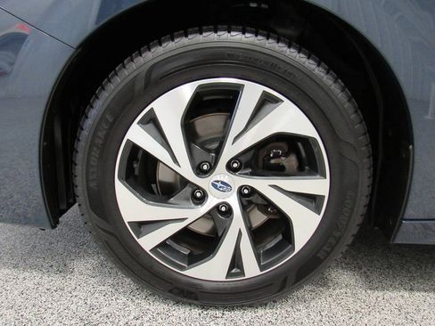 Used 2025 Subaru Legacy AWD/4WD image 10