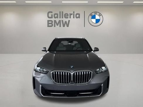 Used 2024 BMW X5 xDrive40i w/ Executive Package AWD/4WD image 3