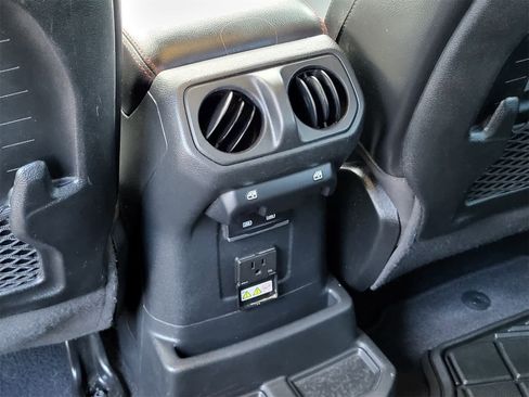 Used 2022 Jeep Wrangler Unlimited Rubicon w/ Xtreme Recon 35" Tire Package image 27