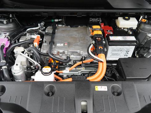 Used 2026 Toyota bZ AWD/4WD image 31