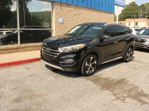 Used 2018 Hyundai Tucson Limited w/ Cargo Package FWD image 3