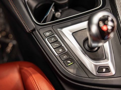 Used 2018 BMW M3 image 27