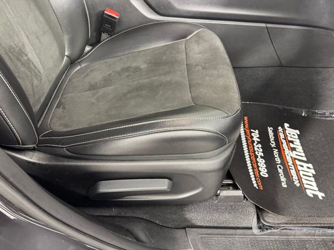 Used 2023 Jeep Grand Cherokee Altitude image 35